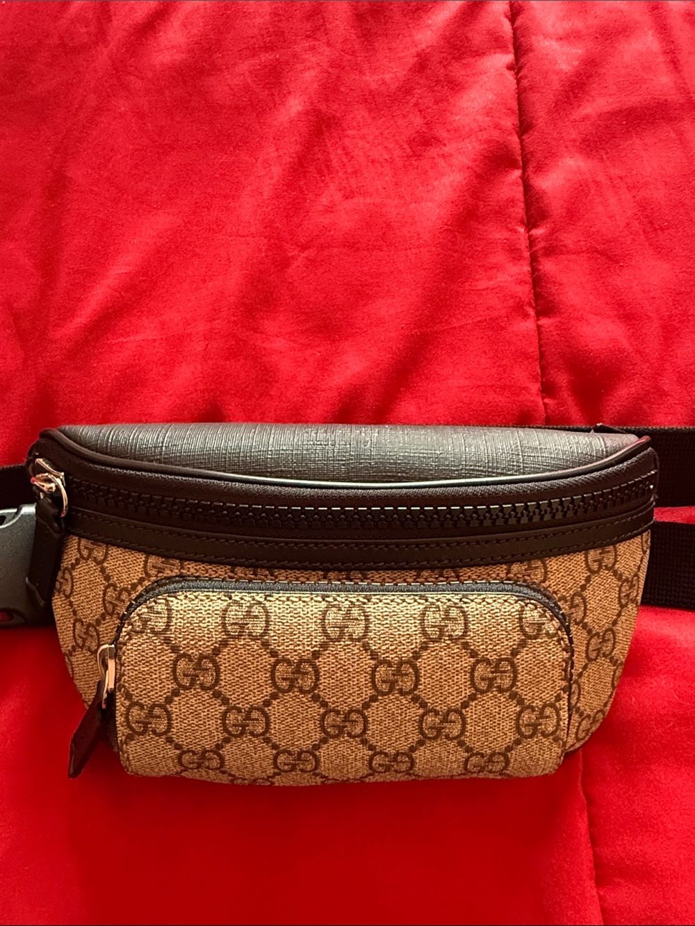 Gucci Beige GG Canvas Belt Bag with Black Trim - Picture 4 of 8